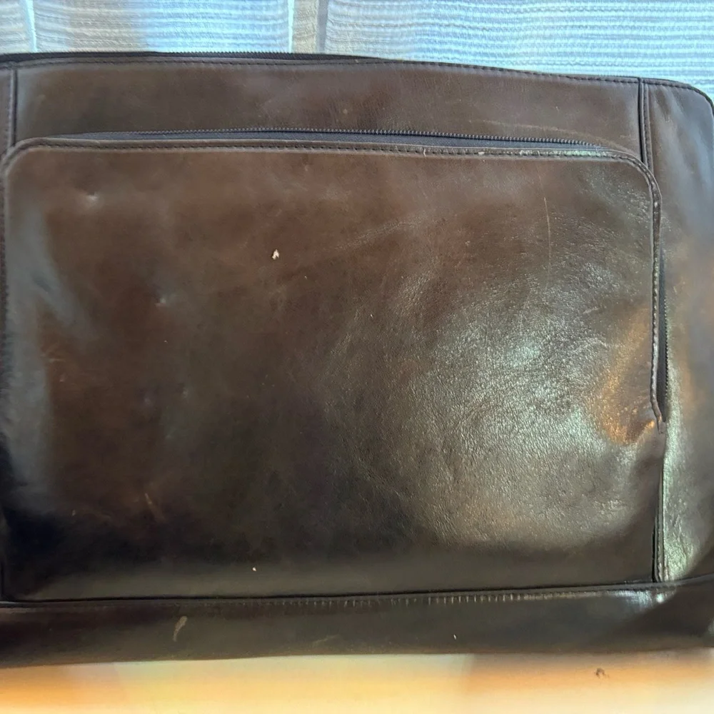 Fossil Black Laptop Bag Sleek Leather Design